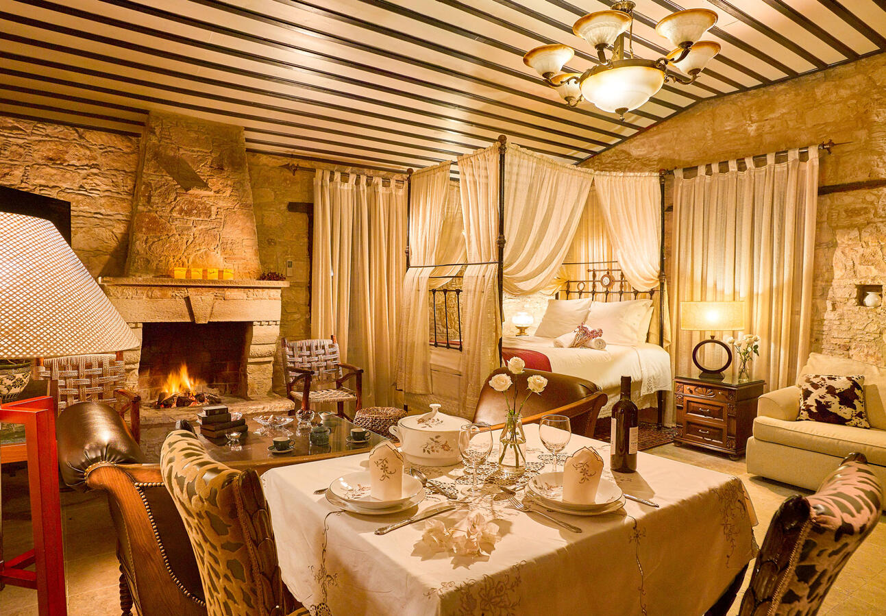 Oinoessa Traditional Boutique Guesthouses, Lofou