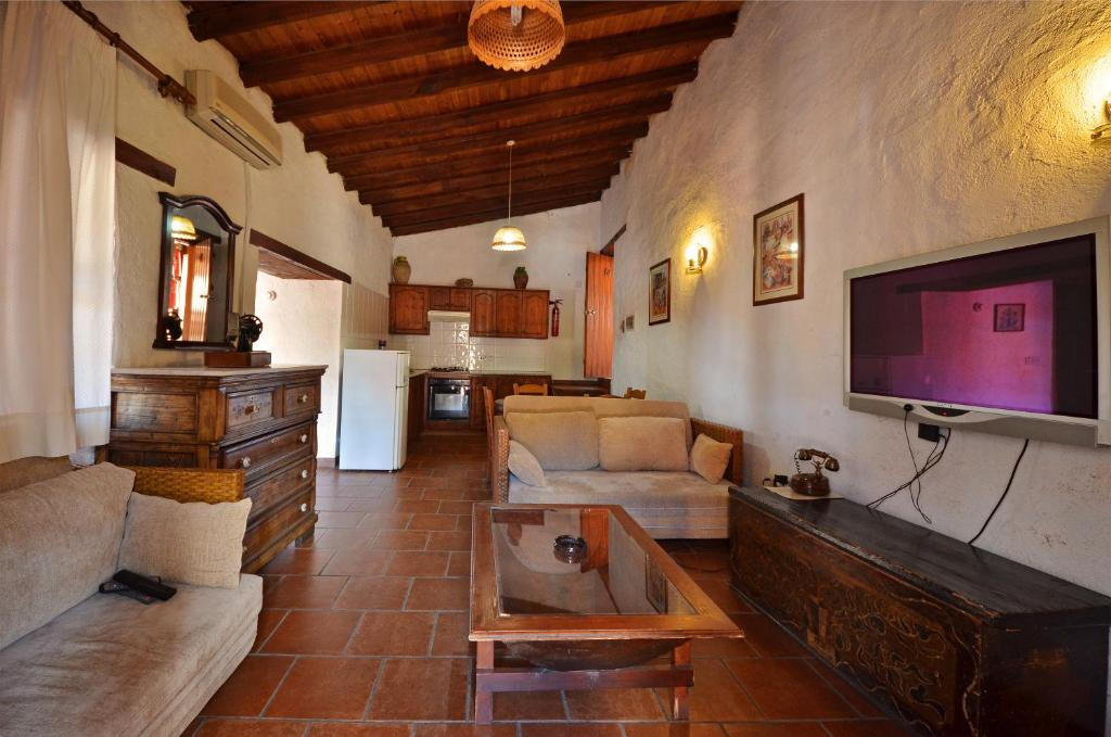 Linos Inn, Kakopetria